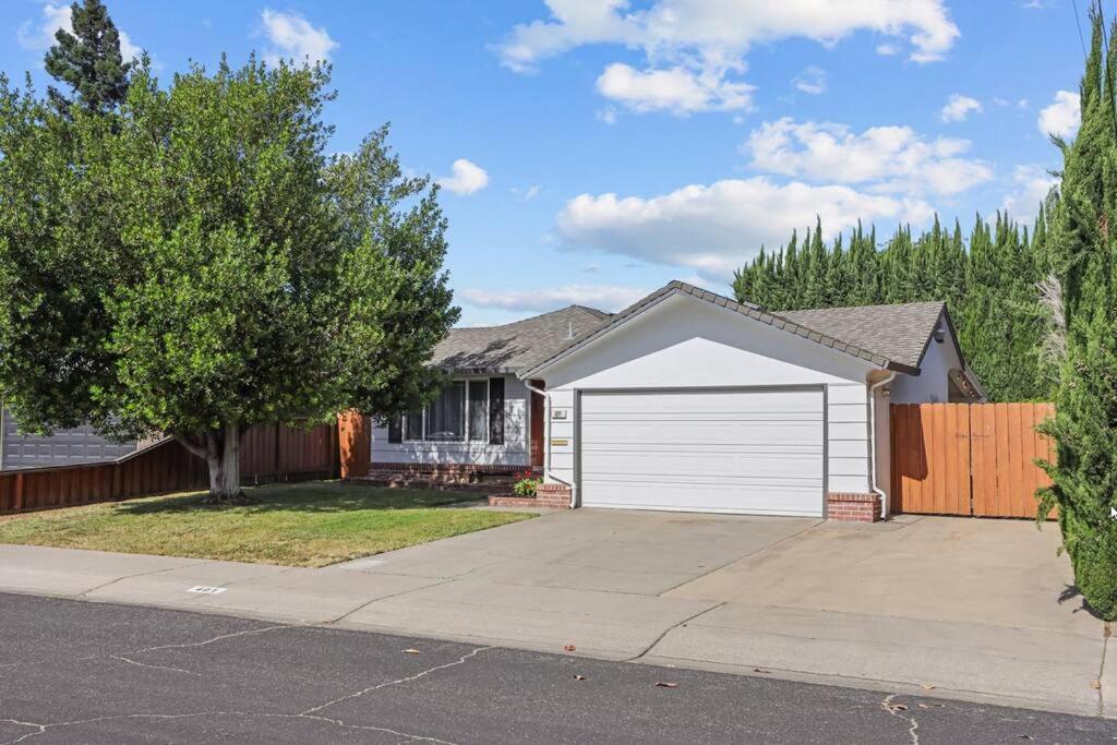 Trinity Escape Entire Home Near Lodi Lake エクステリア 写真